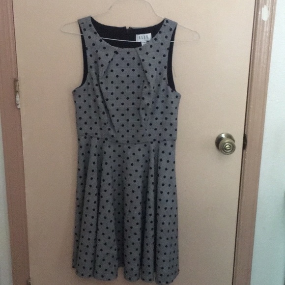 Size: M - Picture 1 of 1